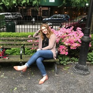 Meet your Posher, Claire